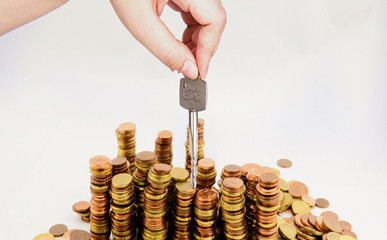 銀保監(jiān)會(huì)聯(lián)合中國(guó)人民銀行發(fā)布!規(guī)范現(xiàn)金管理類理財(cái)產(chǎn)品有關(guān)事項(xiàng)