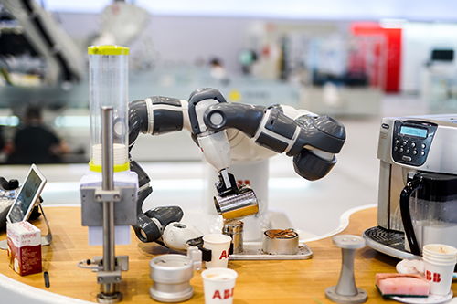 持續(xù)投資 優(yōu)化布局 abb機器人及運動控制業(yè)務(wù)穩(wěn)步增長